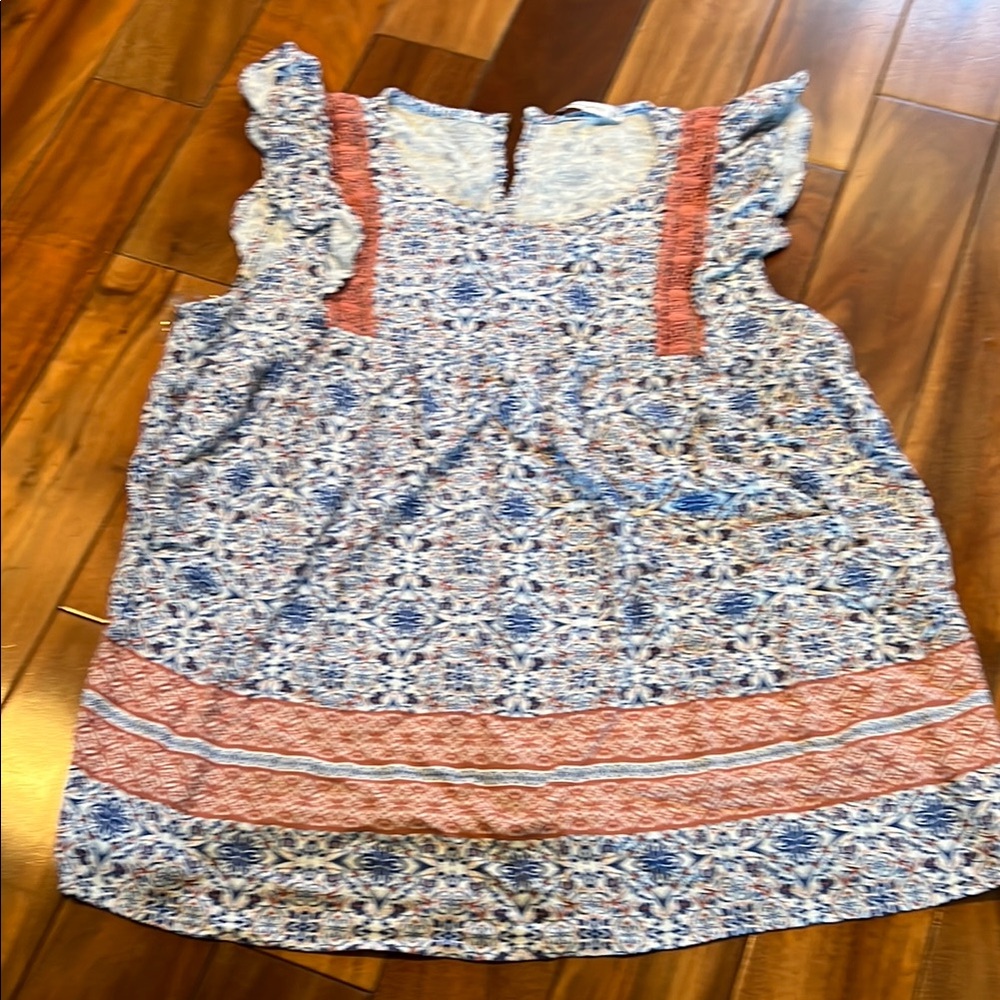 Staccato Blue and White Casual Dress with Flutter Sleeves